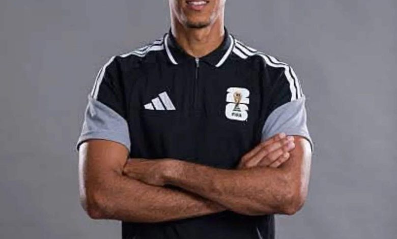 الحكم الموريتاني دحان بيده يقود مباراة الأردن والنمسا في الجولة الأولى من بطولة كأس العالم 2026.