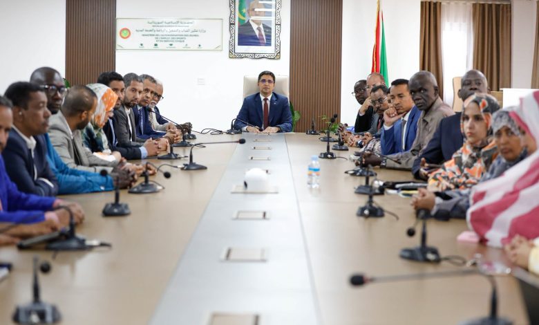 وزير التمكين : منصة “مرشد” جسر يربط الشباب بالفرص الوطنية