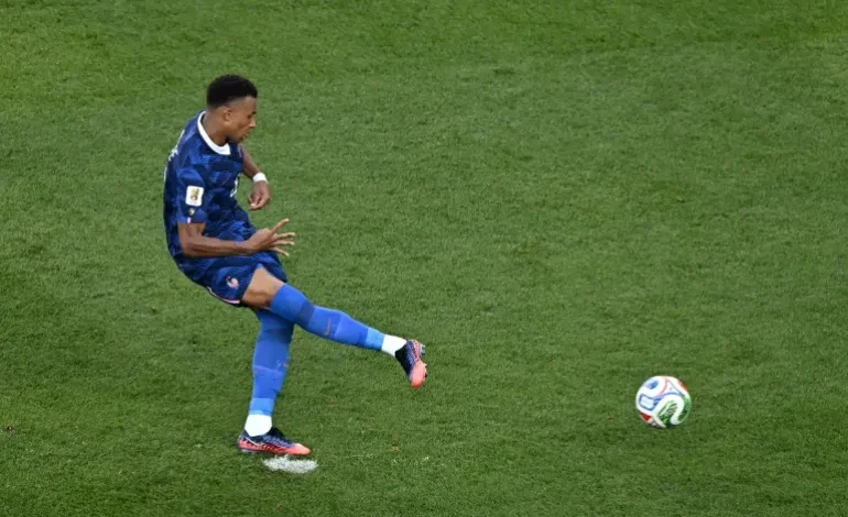 فرنسا ثاني المتأهلين إلى ربع نهائي كأس العام