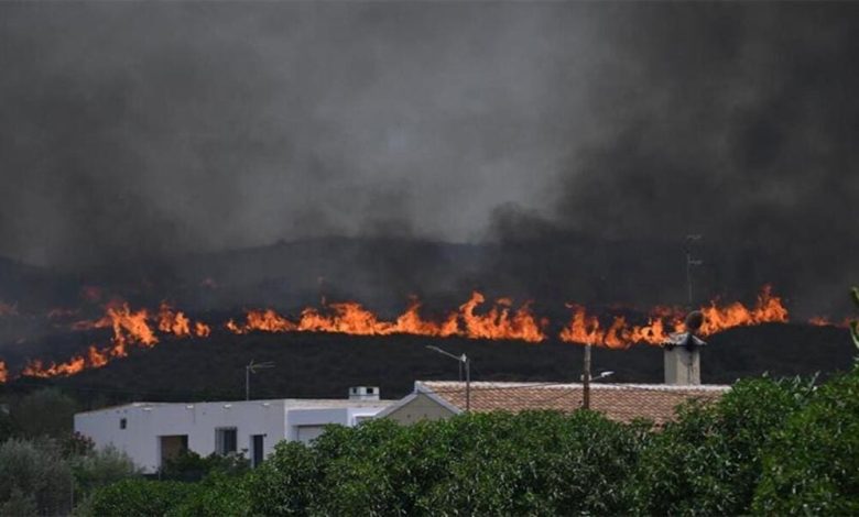 إسبانيا : مقتل 12 شخصا وفقدان 23 آخرين في حرائق الغابات