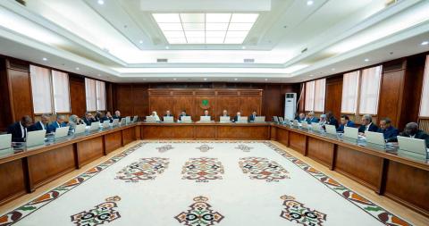 الحكومة تحدد ال5 أغسطس بداية عطلتها السنوية
