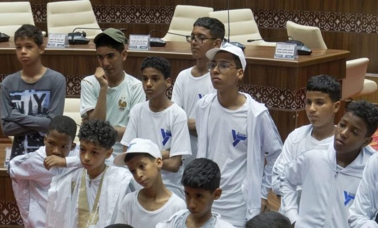 أطفال مخيم “سنيم 2026” يزورون الجمعية الوطنية وقناة البرلمانية