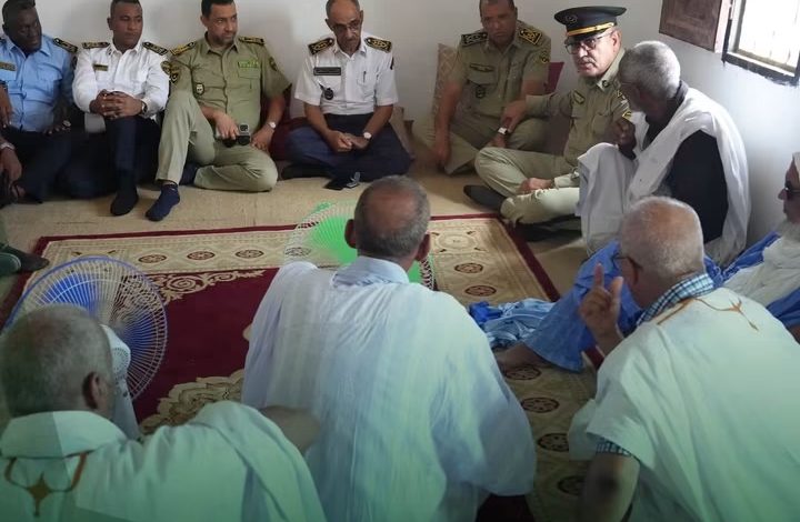 وفد من الشرطة يعزي أسرة المساعد عبد القادر سيدي الفاضل