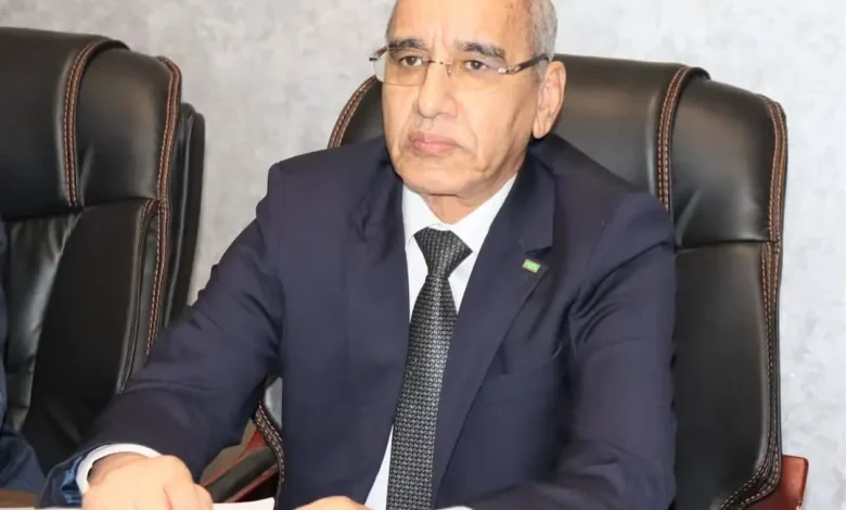 وزير الداخلية السابق يبعث برسالة إلى عمال قطاعه